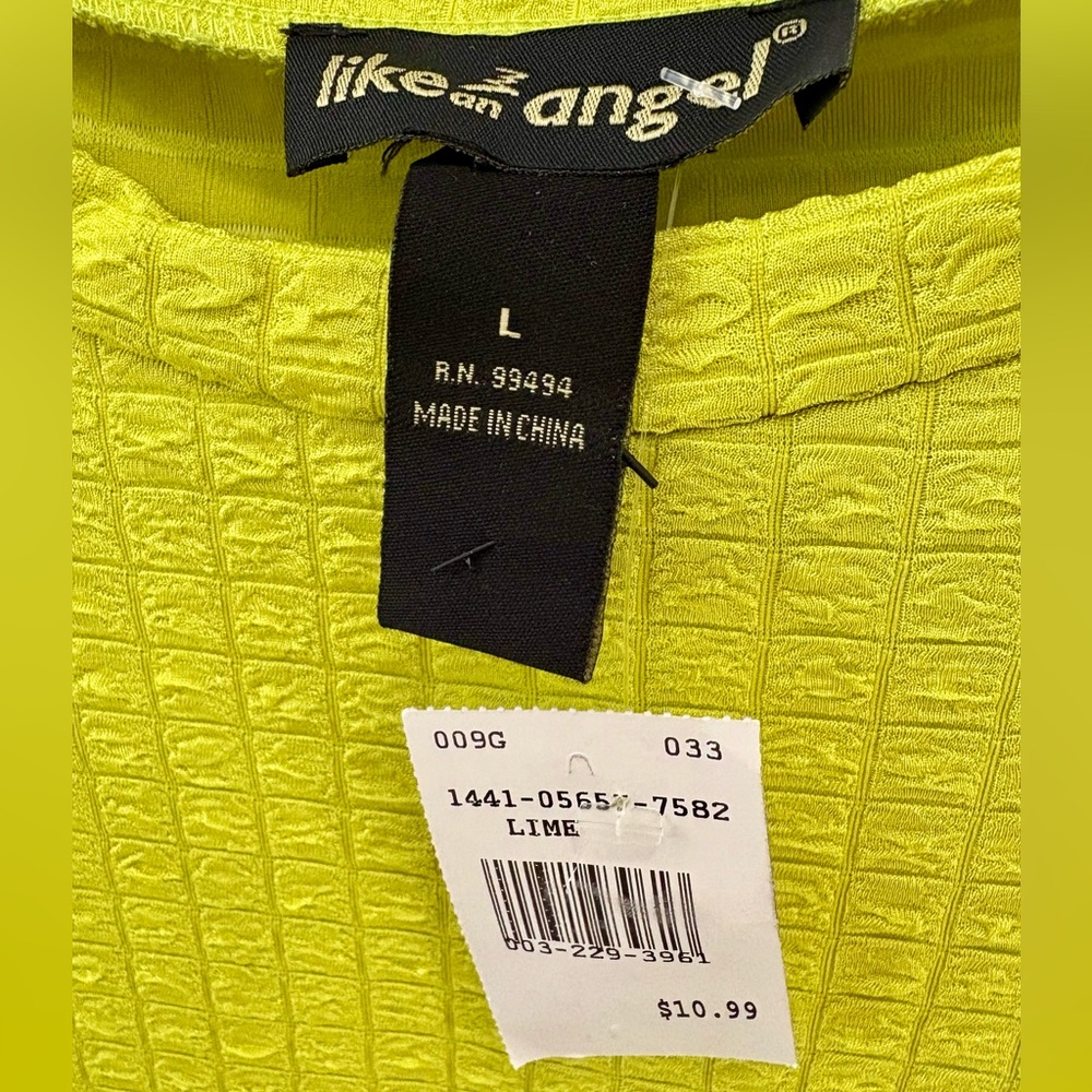 Neon Yellow Textured Tee ⭐️🌻 - Picture 5 of 5